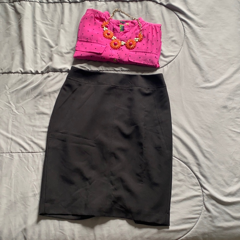 Worthington Black Pencil Skirt size 4P